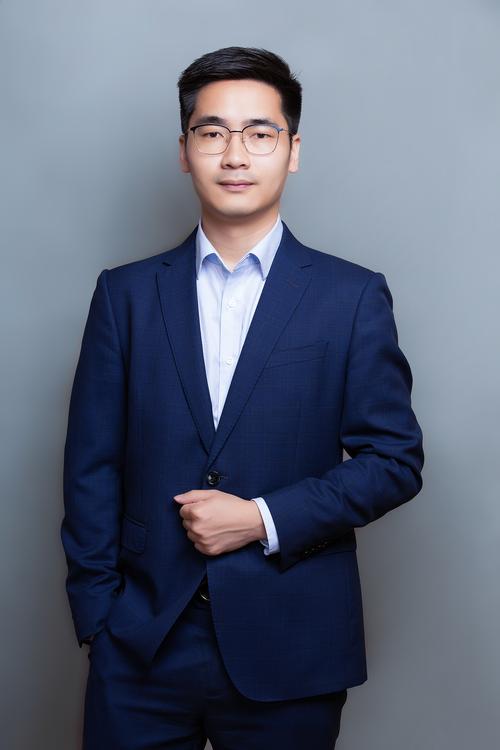 鲁道树 项目运营总监